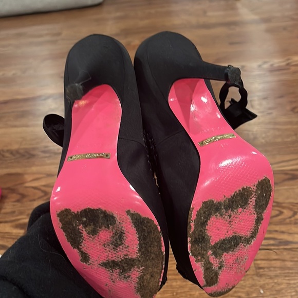 Betsy Johnson peep toe heels Sz 6 with side ties - Picture 5 of 7